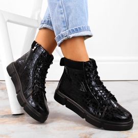 Botas de mujer de piel con aislamiento negro y plataforma de Filippo DBT4767 4