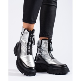Botas de nieve plateadas para mujer en la plataforma Shelovet. 1