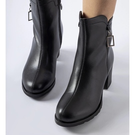 Botines aislantes negros Ubalda 2