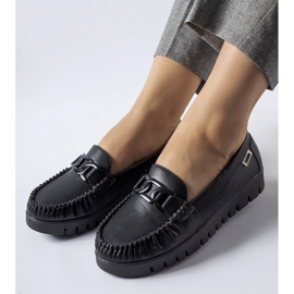 Mocasines cuña hebilla negros 1