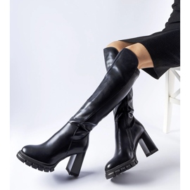 Botas negras de tacón, largas y calentitas. negro 2