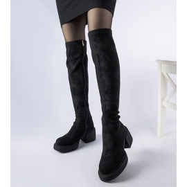 Botas negras largas y cálidas de ante ecológico. negro 1