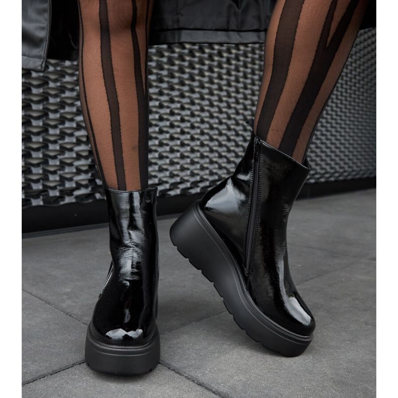 Botas negras de cuña con aislamiento negro 1