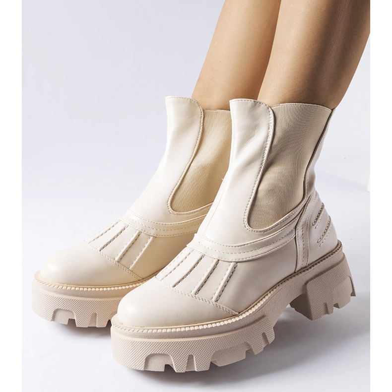 Trabajadores de Carruba aislantes masivos beige 1