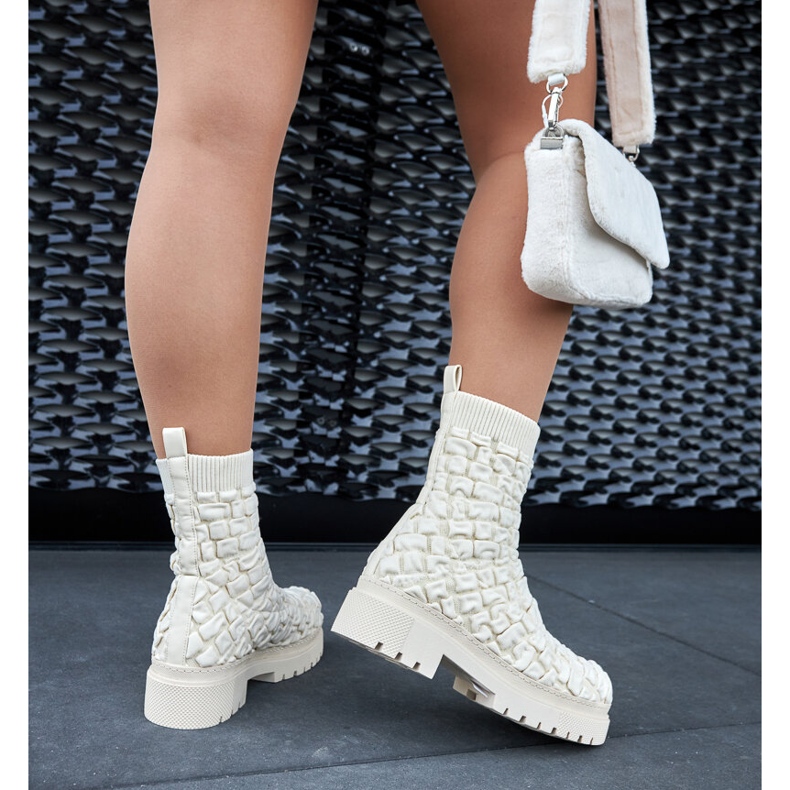 Botines beige con parte superior tipo calcetín de Arlington 2