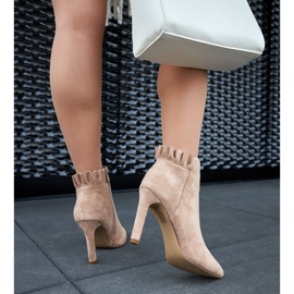 Botines beige con volante sobre tacón Dolcelino 1