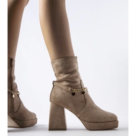 Botines aislantes beige con colgante Saviore 1