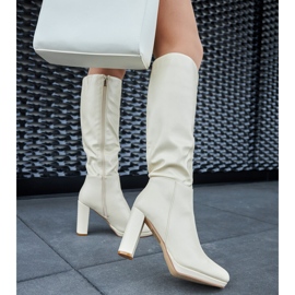 Botas de tacón beige de Strother 3
