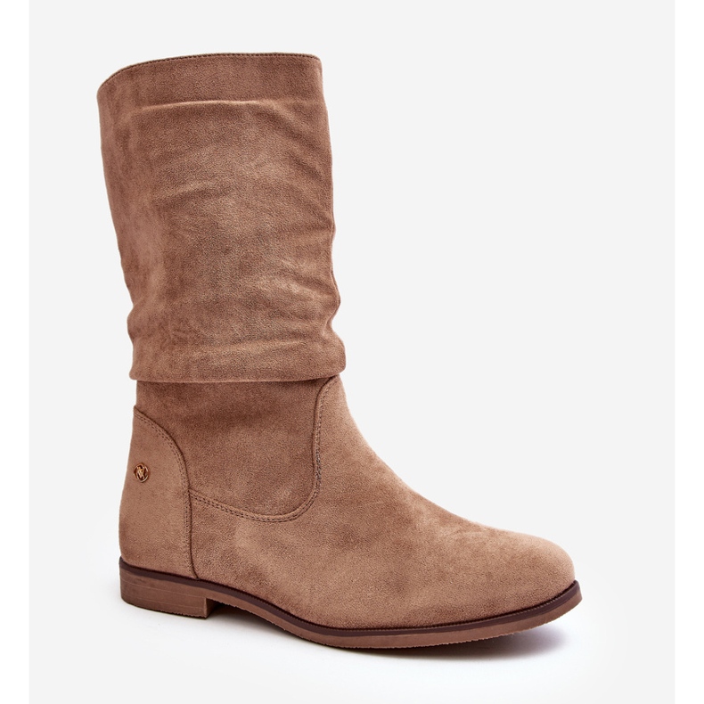 Botas De Mujer Beige Con Tacón Plano Y Parte Superior Fruncida Kotine 1 Botas De Mujer Beige Con Tacón Plano Y Parte Superior Fruncida Kotine 1
