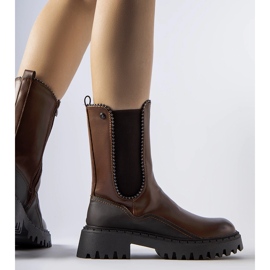Botas con aislamiento marrón de Donigala 2