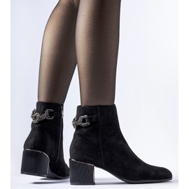 Botines negros con cadena de ante ecológico Fenughedu 2