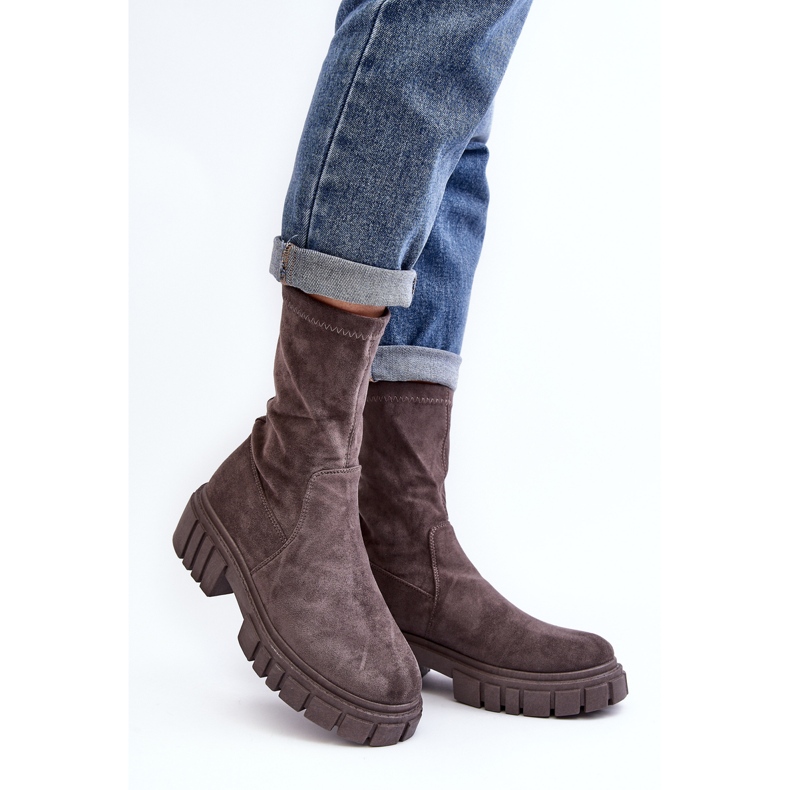 Botas Worker Sin Cordones Con Tacón Plano Gris Divella 1 Botas Worker Sin Cordones Con Tacón Plano Gris Divella 1