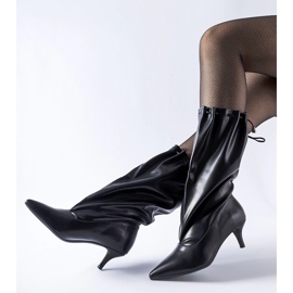 Botas negras con tacón bajo de Deserres negro 1