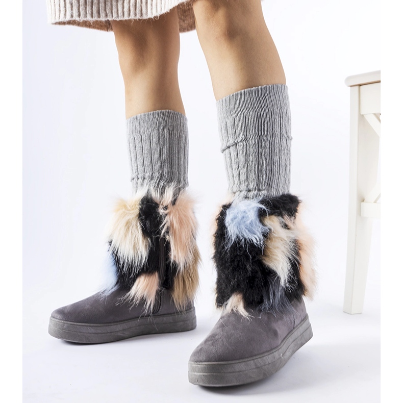 Botas de nieve grises con aislamiento y pelo de Cordero 1 Botas de nieve grises con aislamiento y pelo de Cordero 1