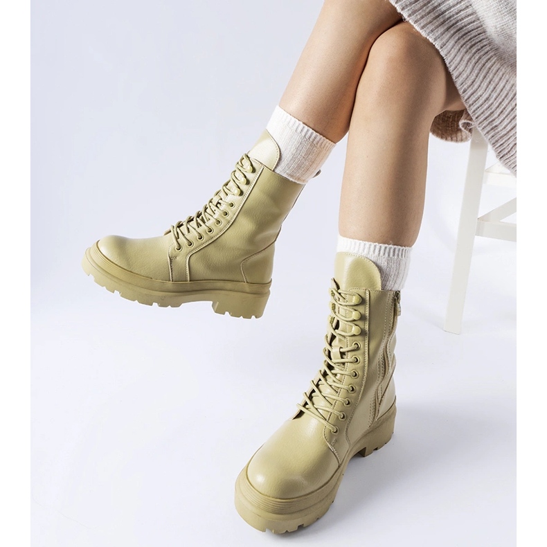 Botas planas verdes con protector Zacharie 1 Botas planas verdes con protector Zacharie 1