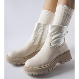 Botines beige con parte superior decorativa de Garrett 1