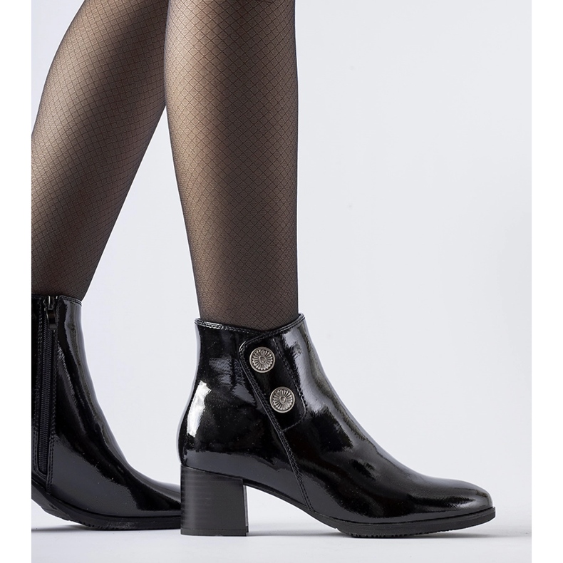 Botines negros de charol con tacón bajo de Guido 2 Botines negros de charol con tacón bajo de Guido 2
