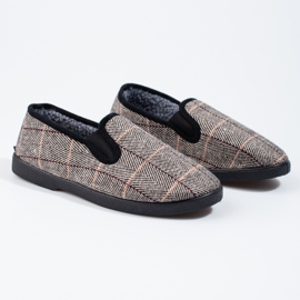 Cómodas zapatillas de hombre grises de Shelovet 1