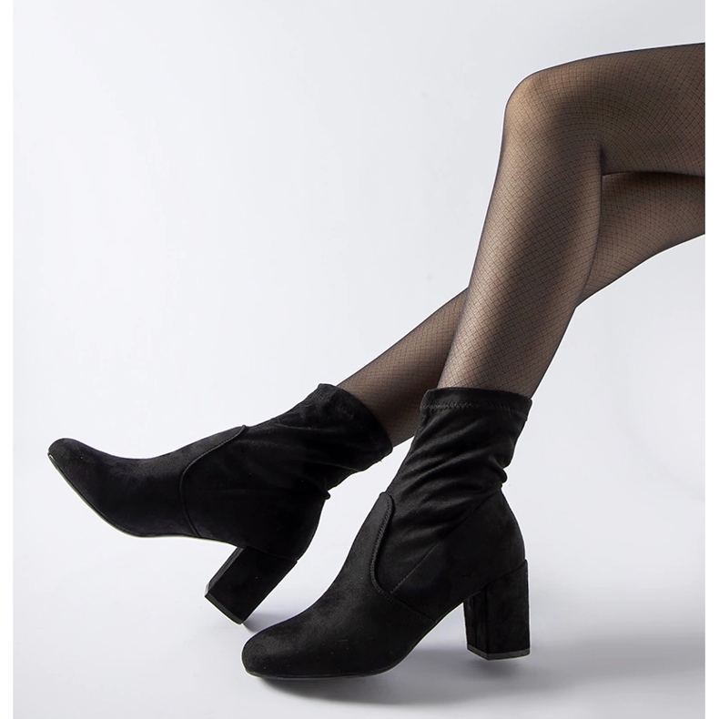 Botines sin cordones Lexington negros 1