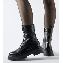 Botas Cressac con aislamiento de charol negro 1