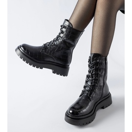 Botas Cressac con aislamiento de charol negro 2