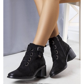 Botines con aislamiento negros de Klinte 1