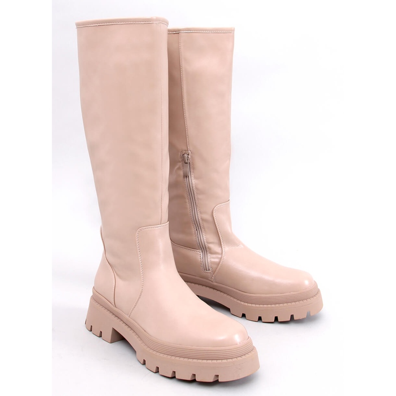 Botas Dillard Beige con suela gruesa. 1