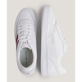 Zapatillas Tommy Hilfiger Court Cupsole Retro Lth Stripes M FM0FM04828YBS blanco 2