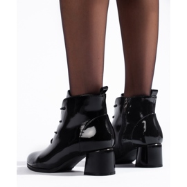 W. Potocki Botas negras de mujer Potocki fabricadas en charol negro 2 W. Potocki Botas negras de mujer Potocki fabricadas en charol negro 2