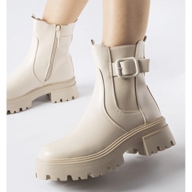 Botines aislantes beige con hebilla Casola 1