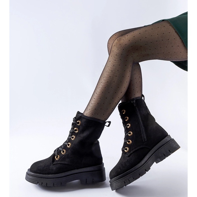 Trabajadores Montella aislados negros 1