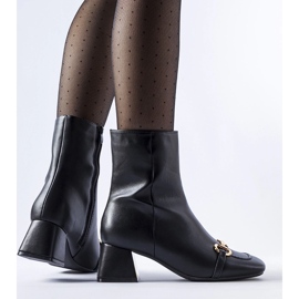 Botines negros de tacón con hebilla Prewitt 1