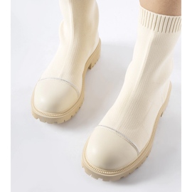 Botines estilo calcetín beige con pedrería de Vail 1