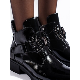 Botas lacadas en negro con velcro W. Potocki 2
