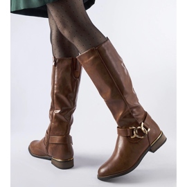 Botas aislantes marrones decoradas con hebilla Ortega marrón 2
