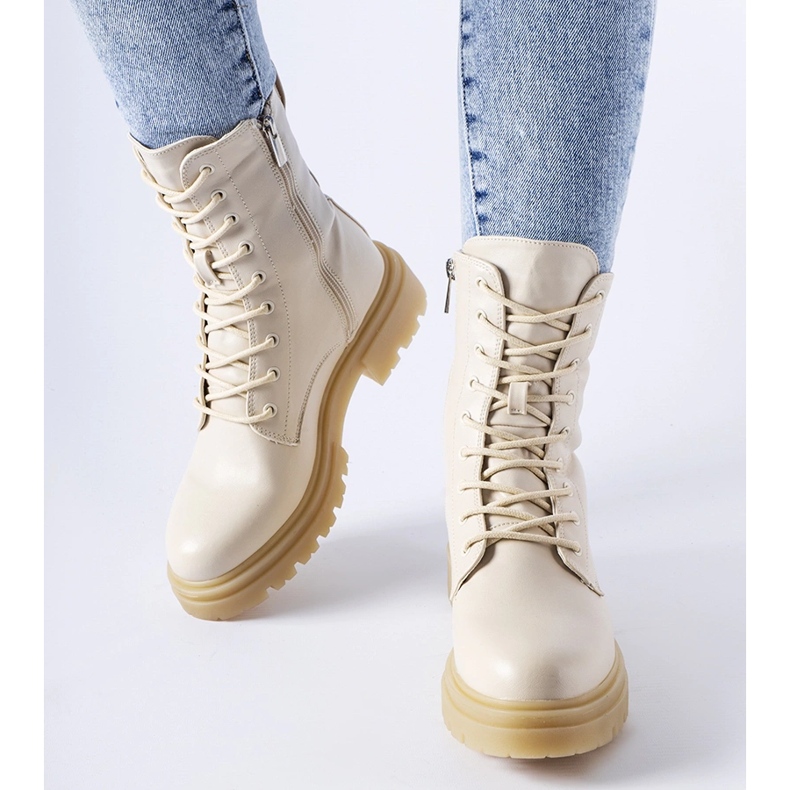 Botas Heights beige con aislamiento 1