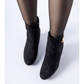 Botines negros de tacón bajo con hebilla Sesto 2