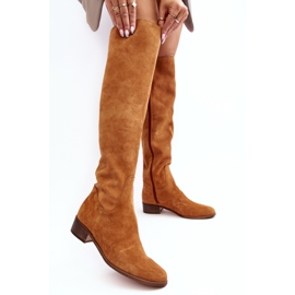 Botas por encima de la rodilla de mujer en ante con planas Camel Hewanella marrón 4