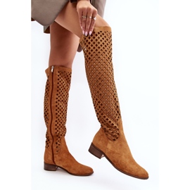 Botas Arinna de ante camel con dibujo calado marrón 3