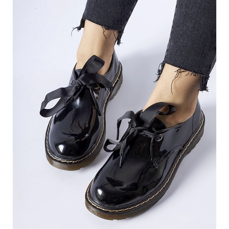 Zapatos charol negro con lazo Rodriguez 1 Zapatos charol negro con lazo Rodriguez 1