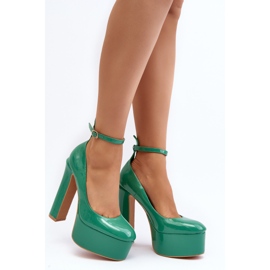 Zapatos de salón lacados con plataforma enorme y tacón de aguja, Ninames verde 1