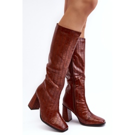 Botas De Mujer Marrones De Tacón Alto Con Grabado Decorativo Vabaria marrón 3