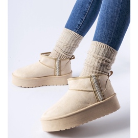 Botas de nieve beige con plataforma Dennison. 1