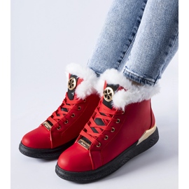 Zapatillas rojas con pelo blanco de Fiemme. rojo 2