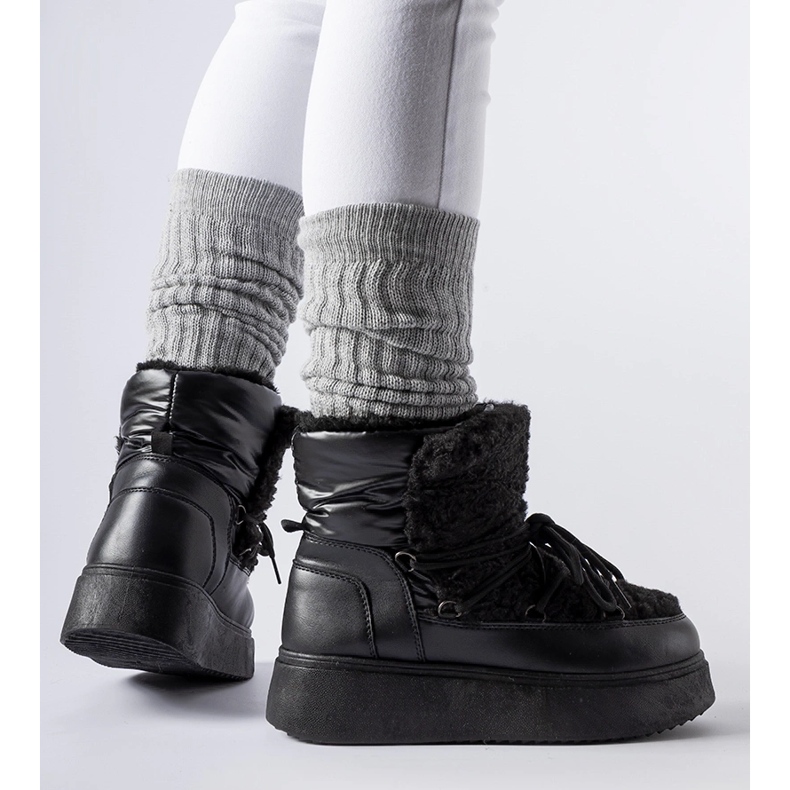 Botas de nieve negras sobre una enorme plataforma Elvio. negro 1