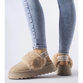 Pantuflas aislantes beige con banda elástica y pelo Sangro 1 Pantuflas aislantes beige con banda elástica y pelo Sangro 1