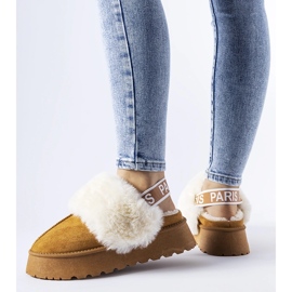 Pantuflas marrones con goma elástica y pelo claro de Sangro marrón 1