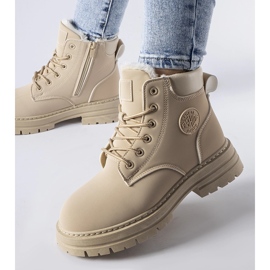 Trabajadores Deville aislados beige 3