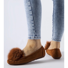 Pantuflas marrón claro con pompón Marchetti 1