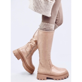 Botas Dillard Beige con suela gruesa. 4